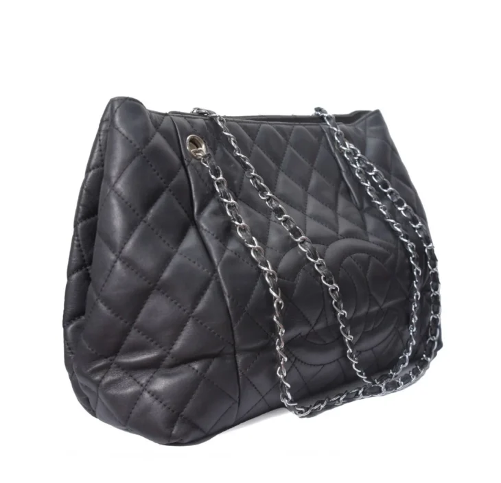 Chanel Quilted CC lamb skin with Chain Tote bag - Image 3