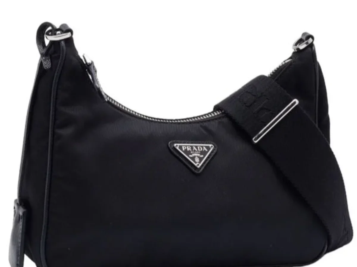 Book Prada Black Nylon and Leather Re-Edition 2005 Shoulder Bag
