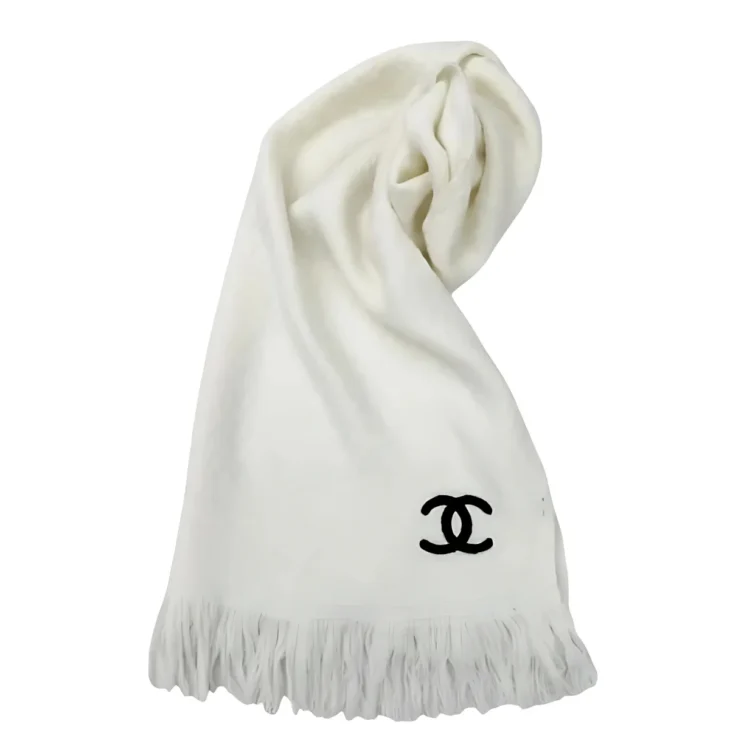 Chanel Cashmere scarf Very good condition White, Cashmere - Image 2
